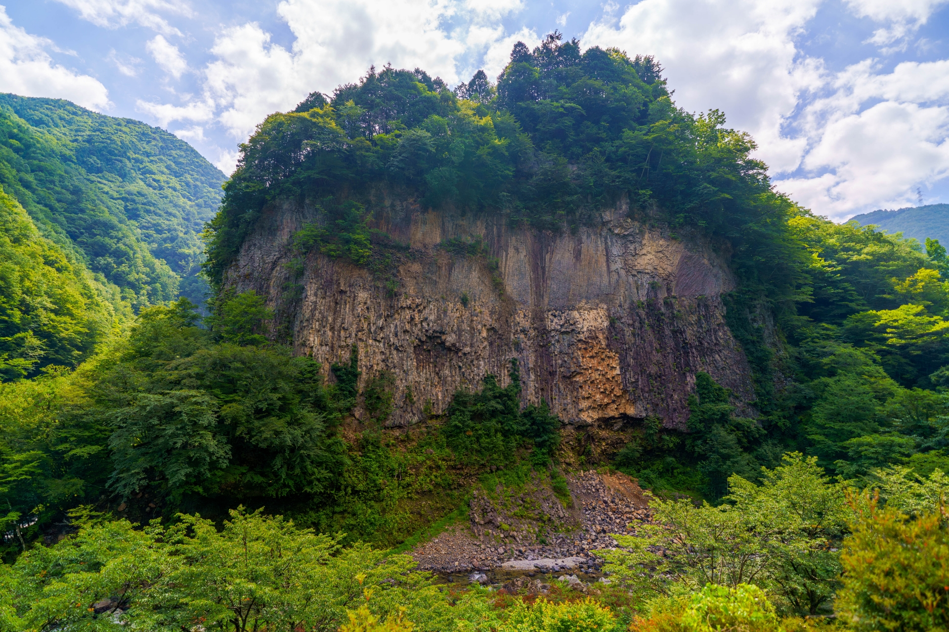 Gandate Gorge