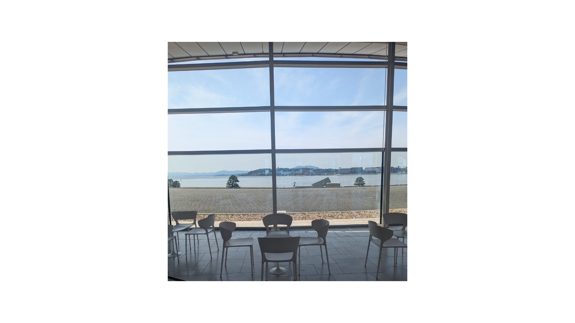 Shimane Art Museum_View of Lake Shinji from the museum café