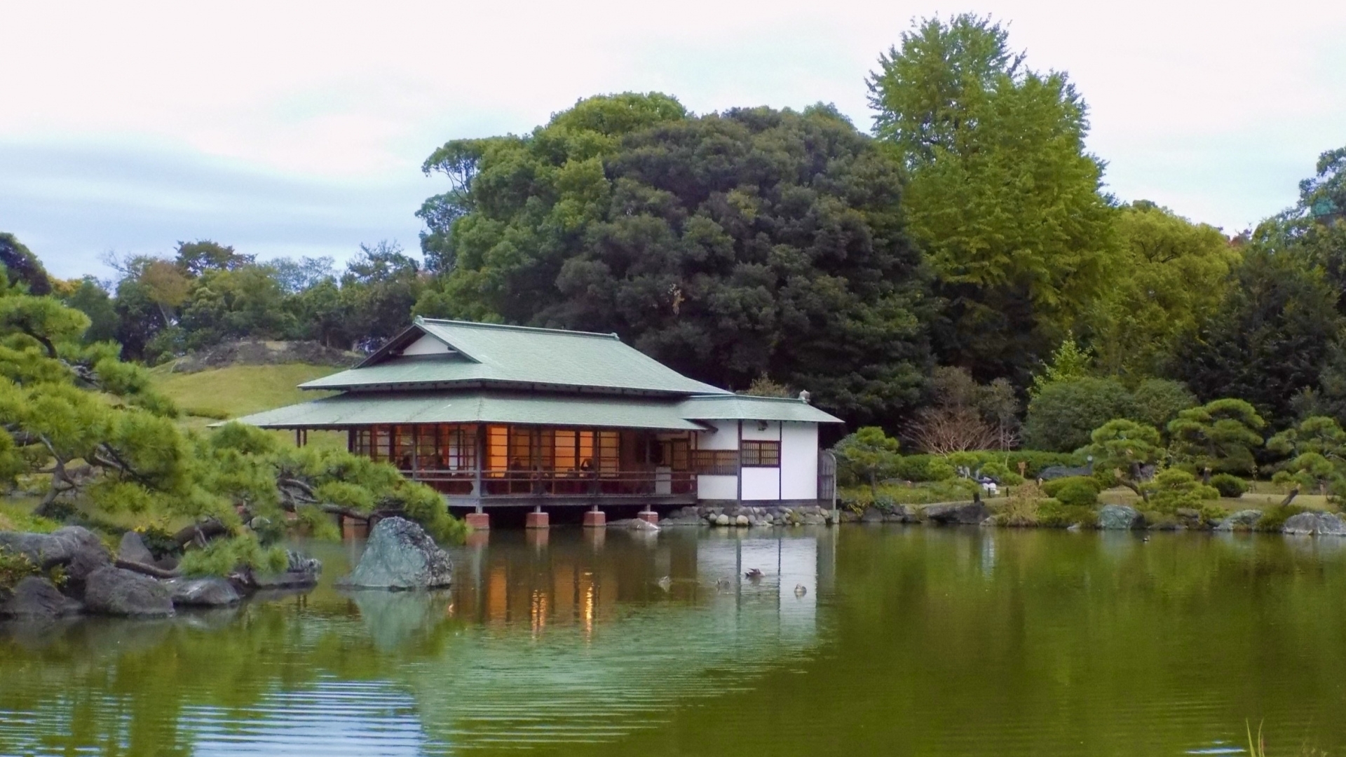 Kiyosumi Gardens
